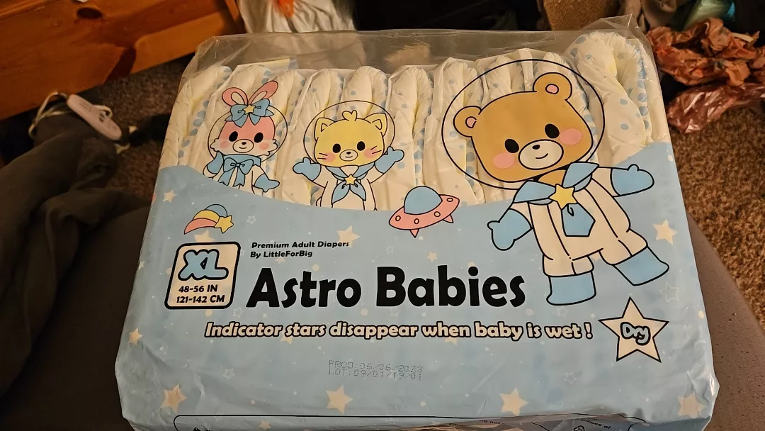 New diapeys for baby🥰