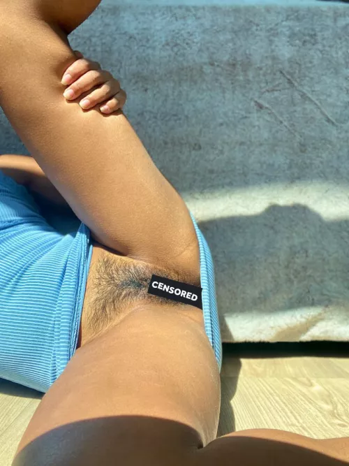 pull my little dress up for a surprise 🦋 [f]