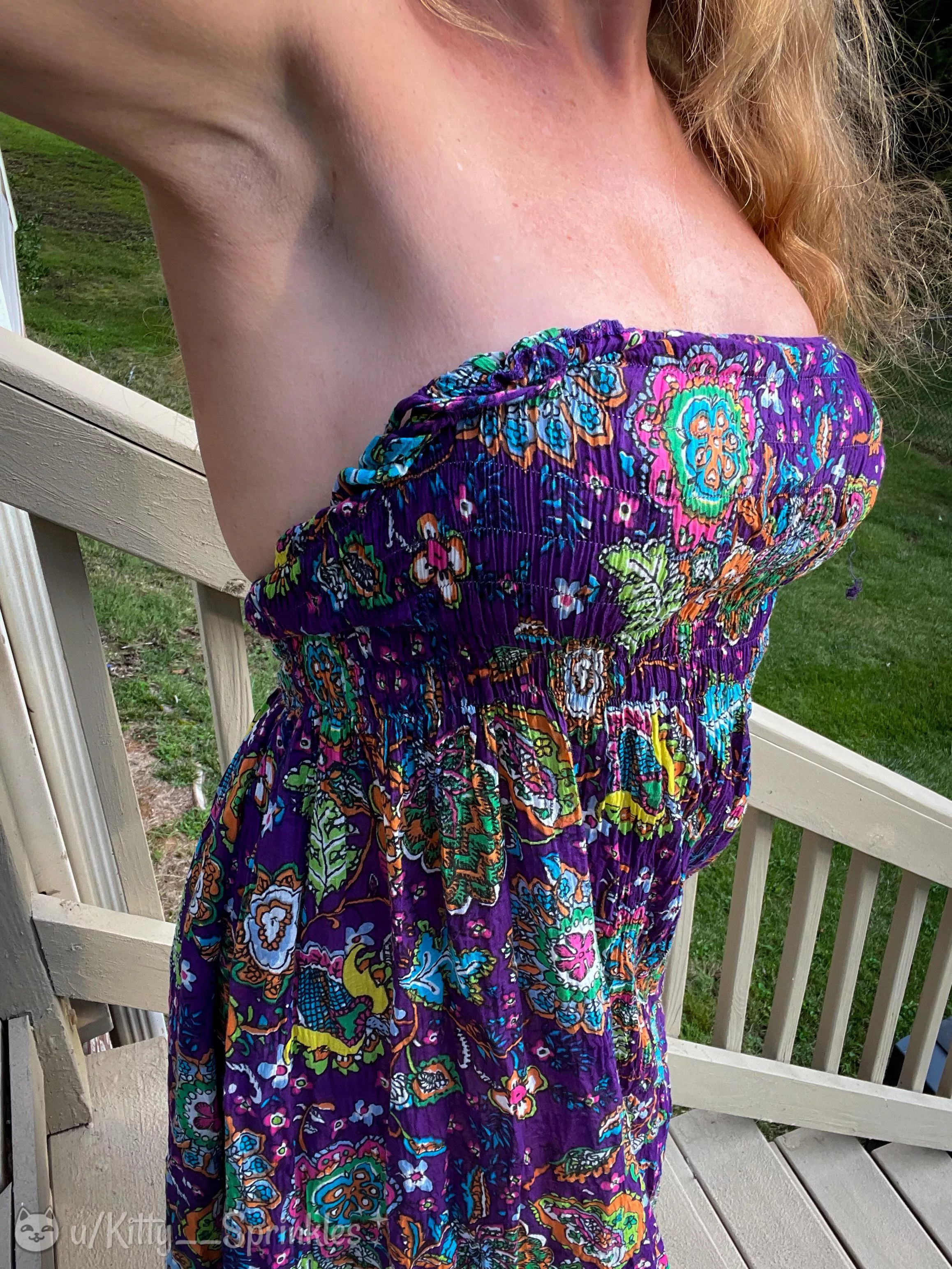 Sundress season rules! (=^•^=) [f]