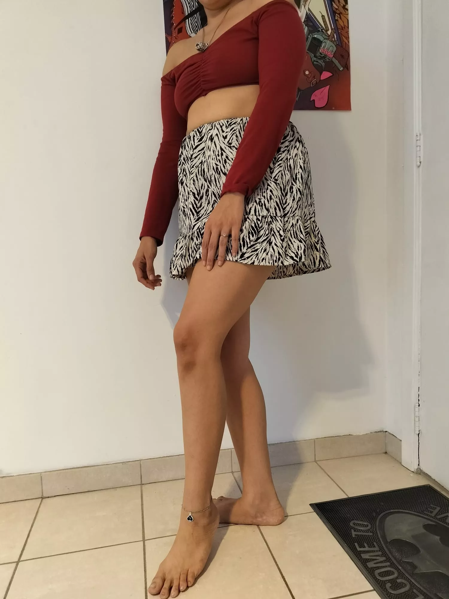 Would you notice my anklet and dominate my married body?