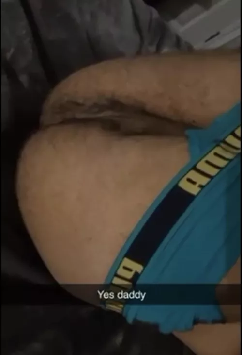 22M4A, Canada, bi curious, feeling submissive and breedable,