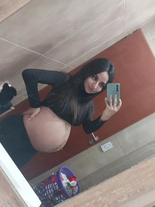 34 weeks pregnant, would you like to rub my tummy?