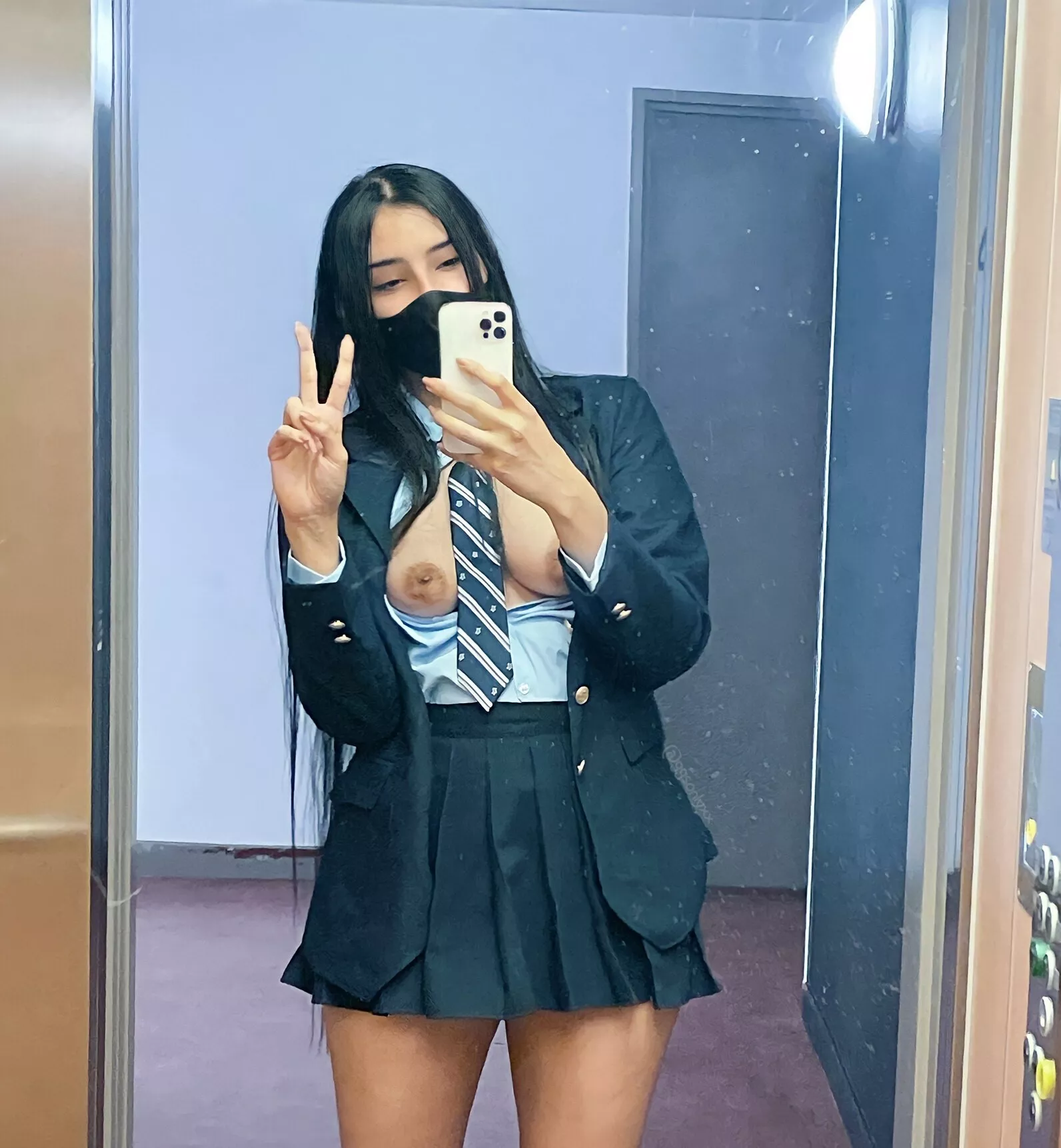 Are Japanase student a smash or pass