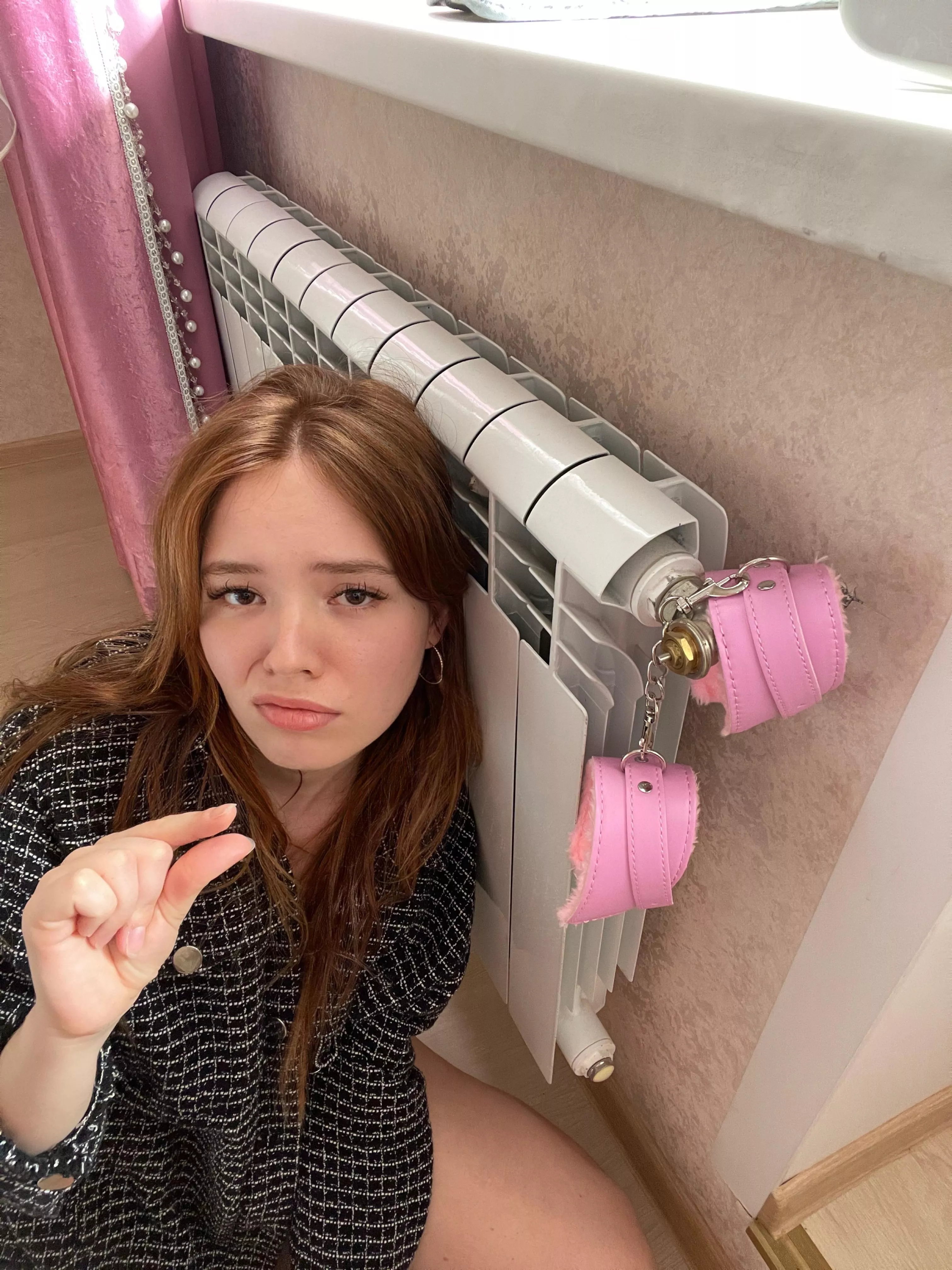 Come here and I'll tie you up, okay? 😈