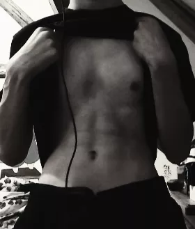 Dm me for fun babe~~~~~~💦.