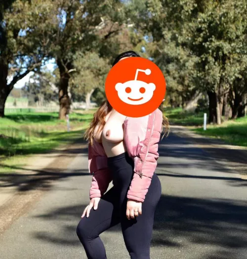 Enjoying the Spring (F) asian