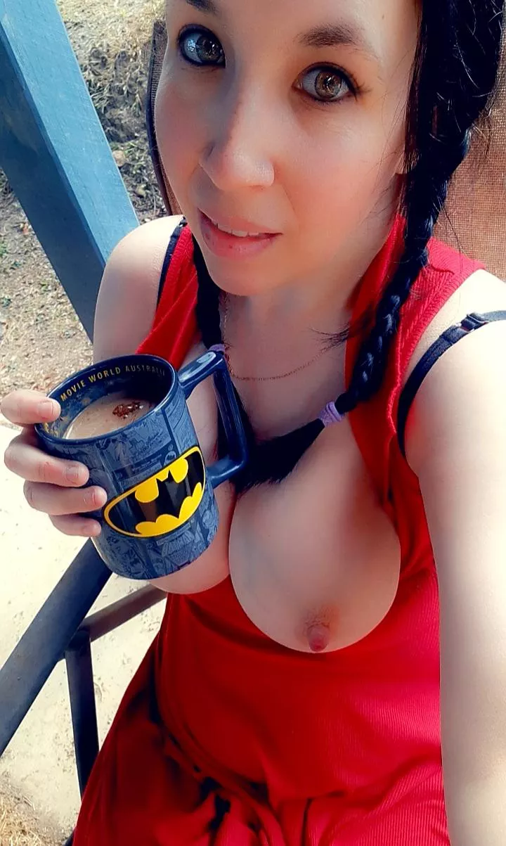 Finally warm enough to be able to enjoy coffee outside 😊