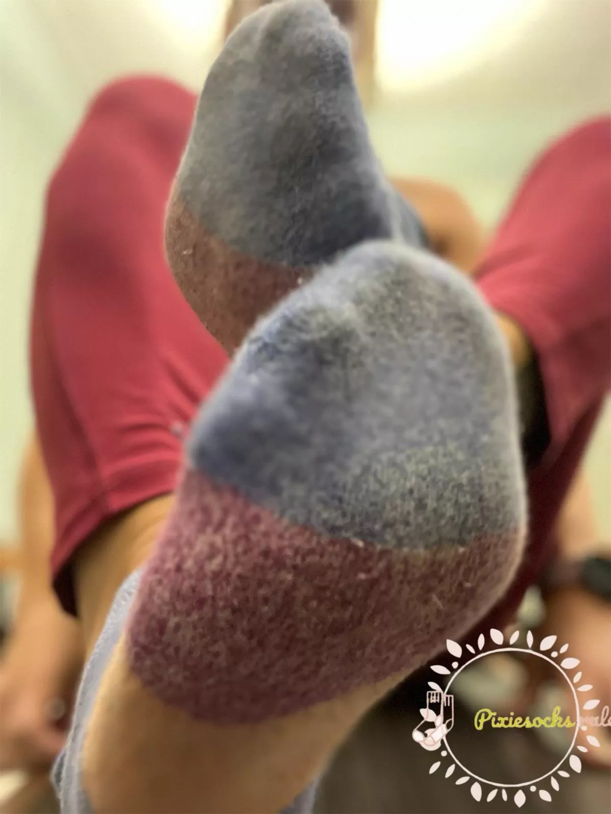 Giving these Bombass a good workout. Can you smell through your screen?