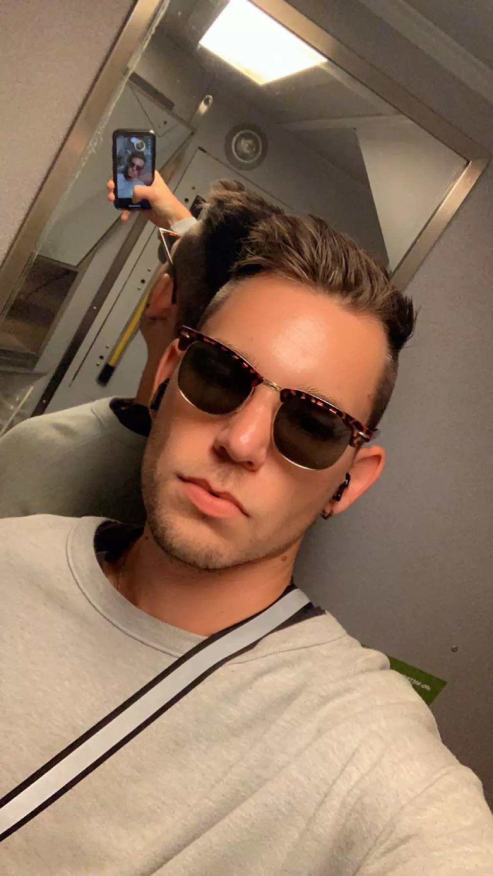 🇨🇦 Have a good day! 😎