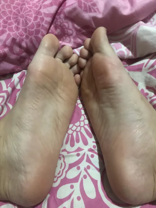 Kiss my beautiful feet