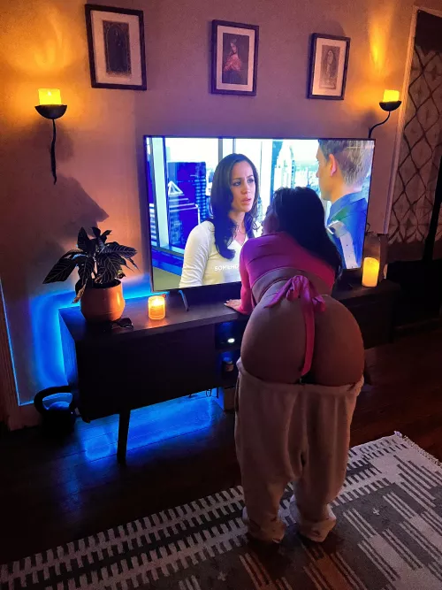 This girls ready for a good time 🖤