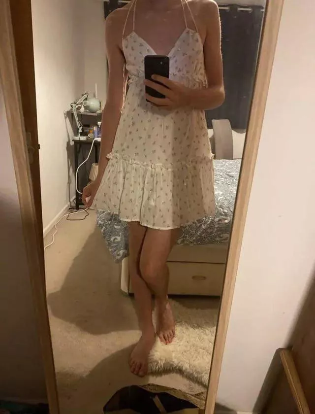 18yo not sure about the dress lol 💕💕💕