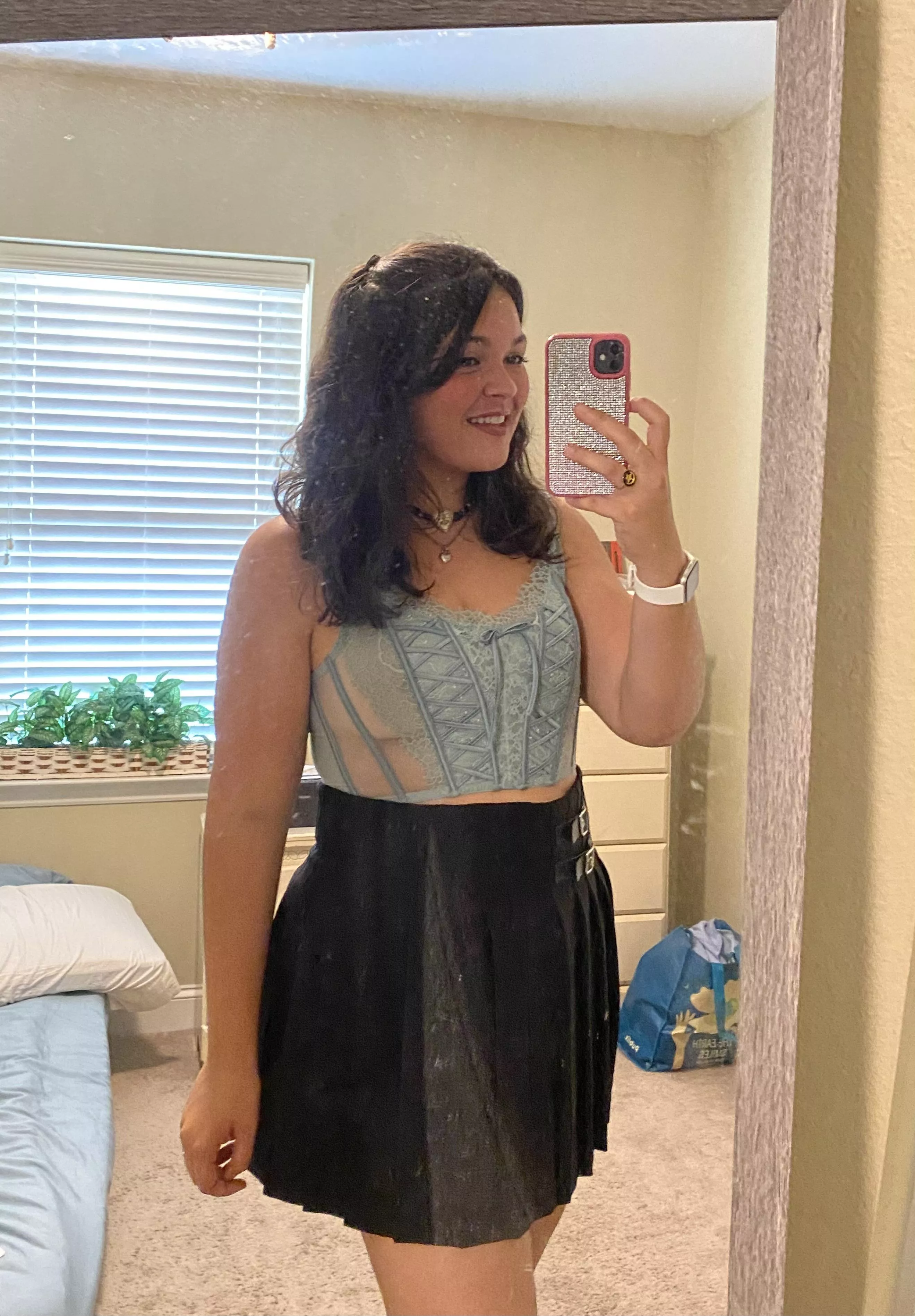 25F I felt so cute at a concert this weekend 💕