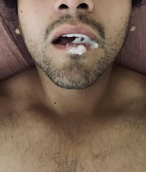 (29) roommate asked if I wanted to play truth or dare and this is the outcum 😩 who won? Me or him?