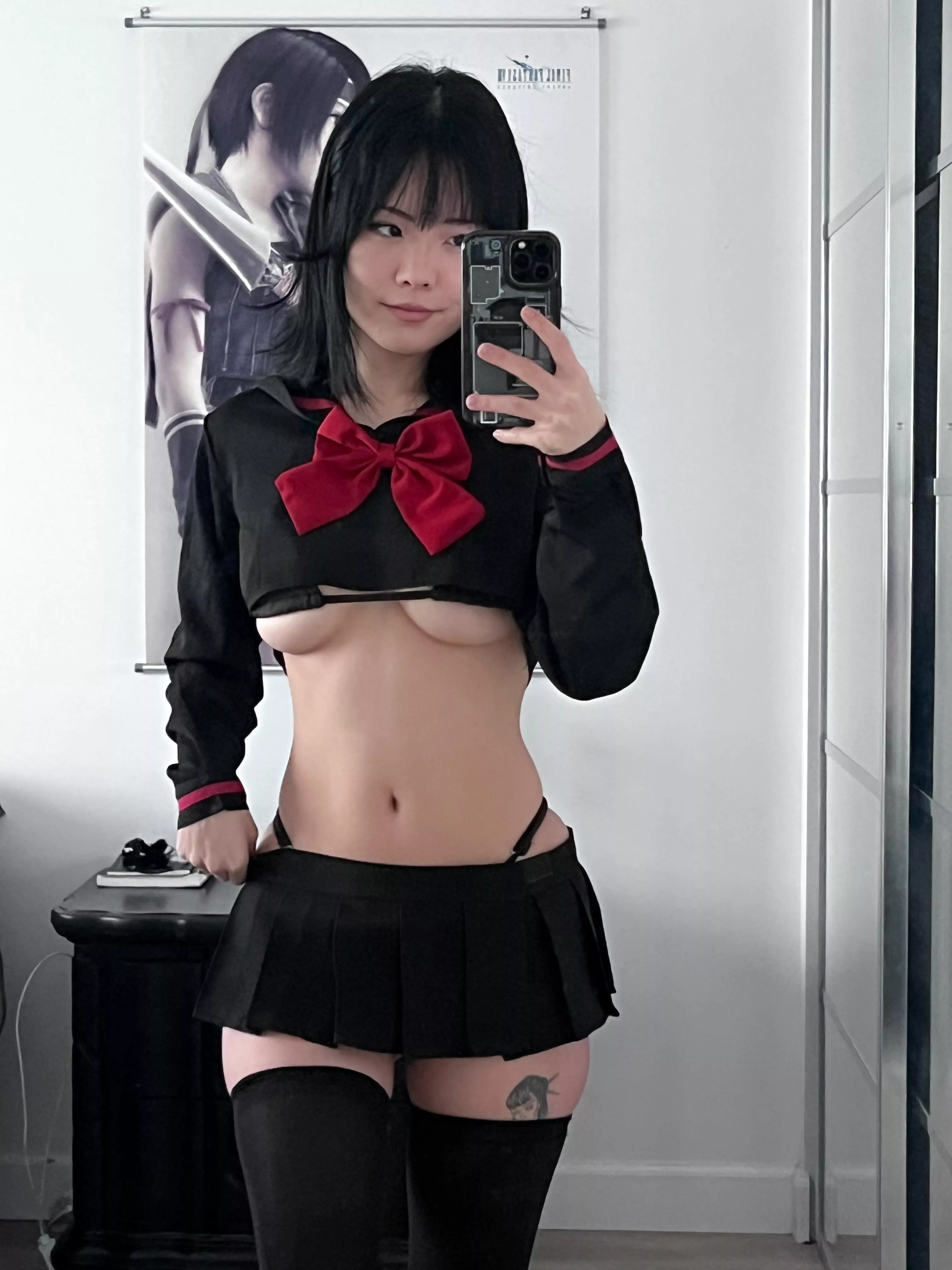 Anyone order underboob?