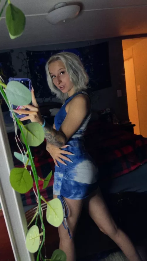 (f21) don’t you wanna see underneath my pretty dress