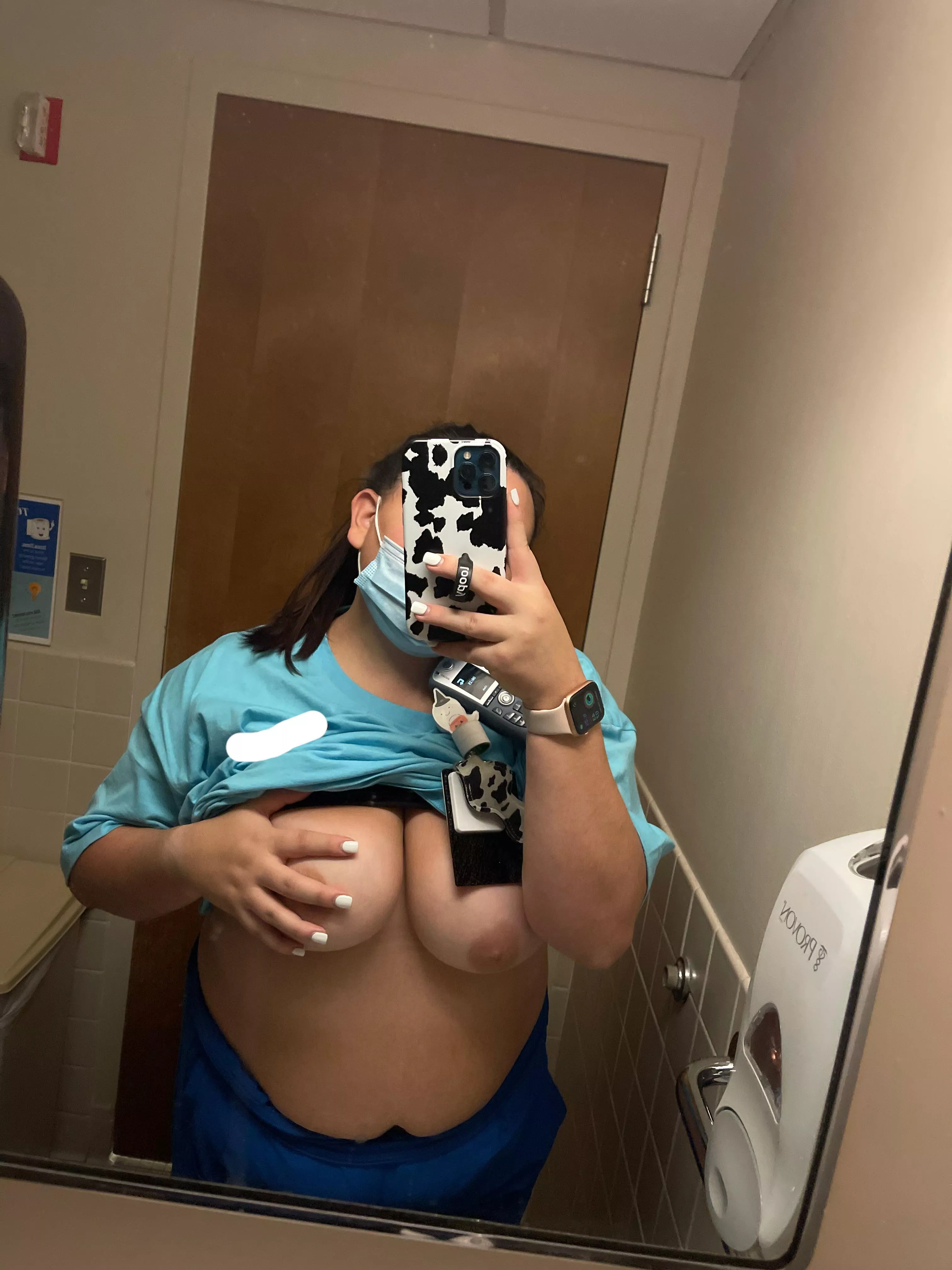 Hi I’m Tay and I’ll be your nurse today. How can i help you? 😘