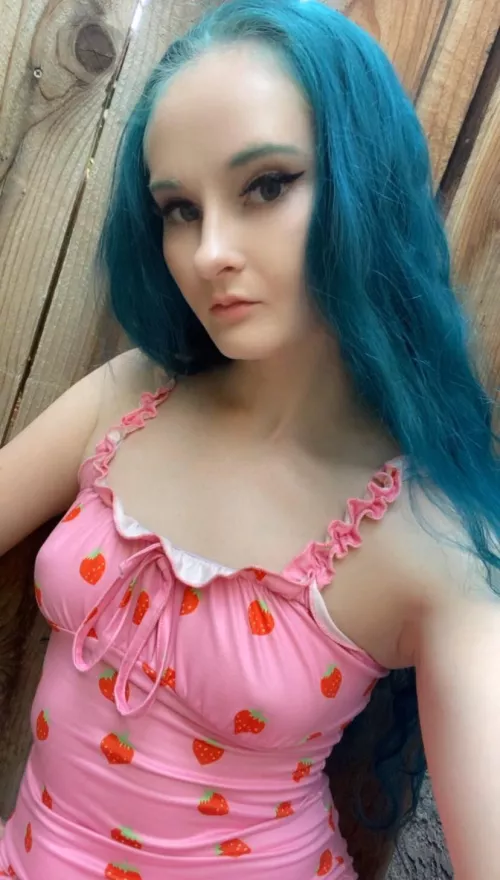 How about a SFW selfie for once 🤔