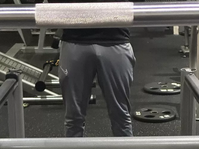 no wonder I was getting so many looks at the gym. first time shower, show me love.