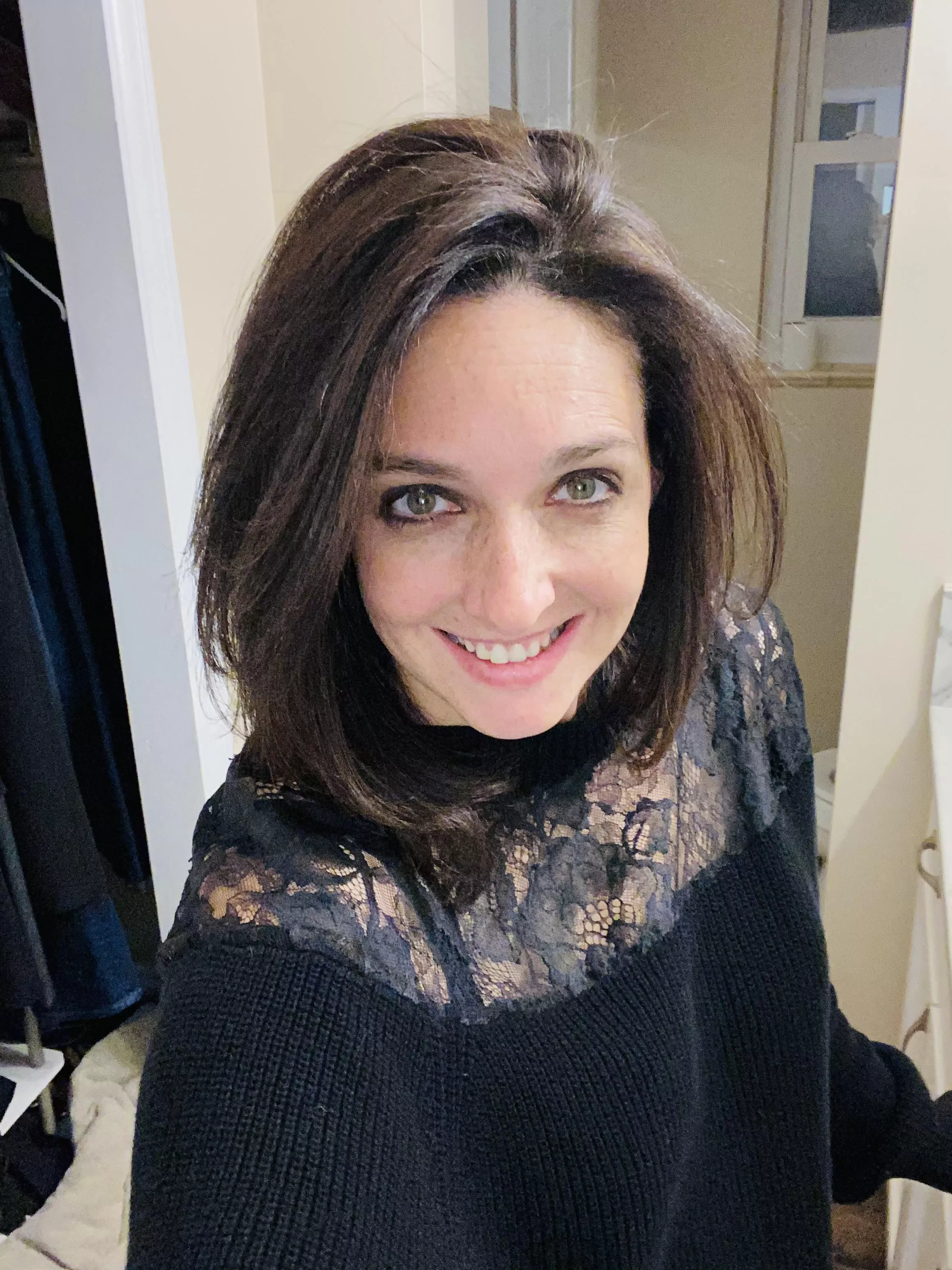 Wanna get naked with a mom like me?