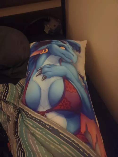 Well someone's comfy 😅