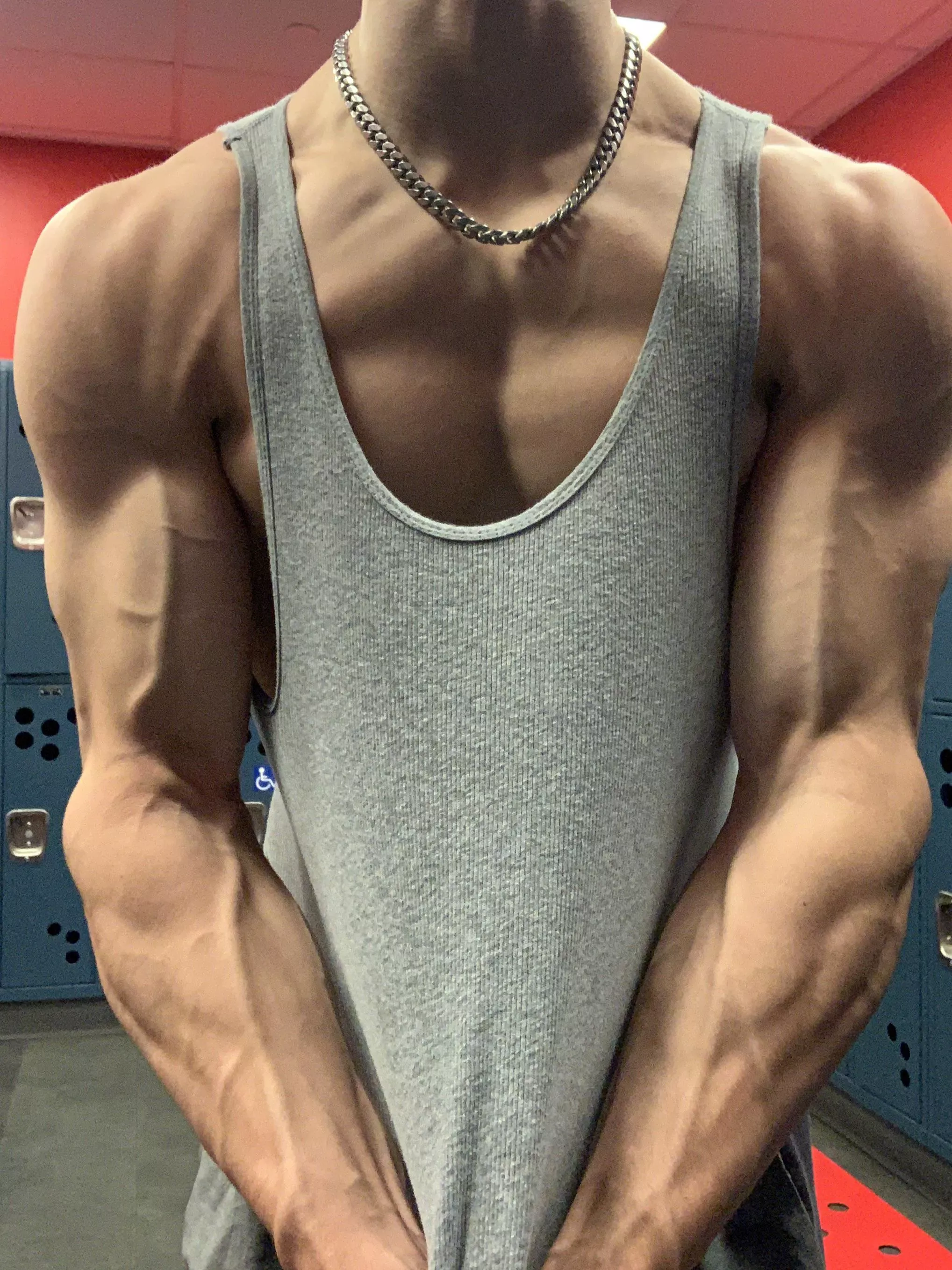 who wants my gym gear 😈💦