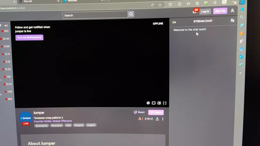 Why is my stream counting viewers and time streaming while also saying I'm offline???