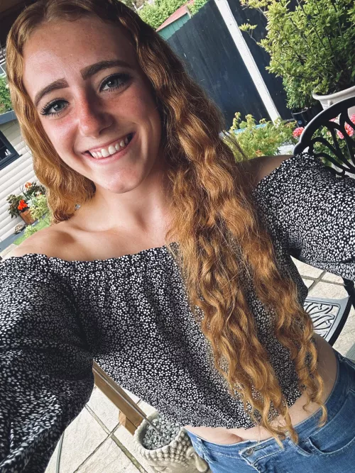 a kiss for every freckles 💋