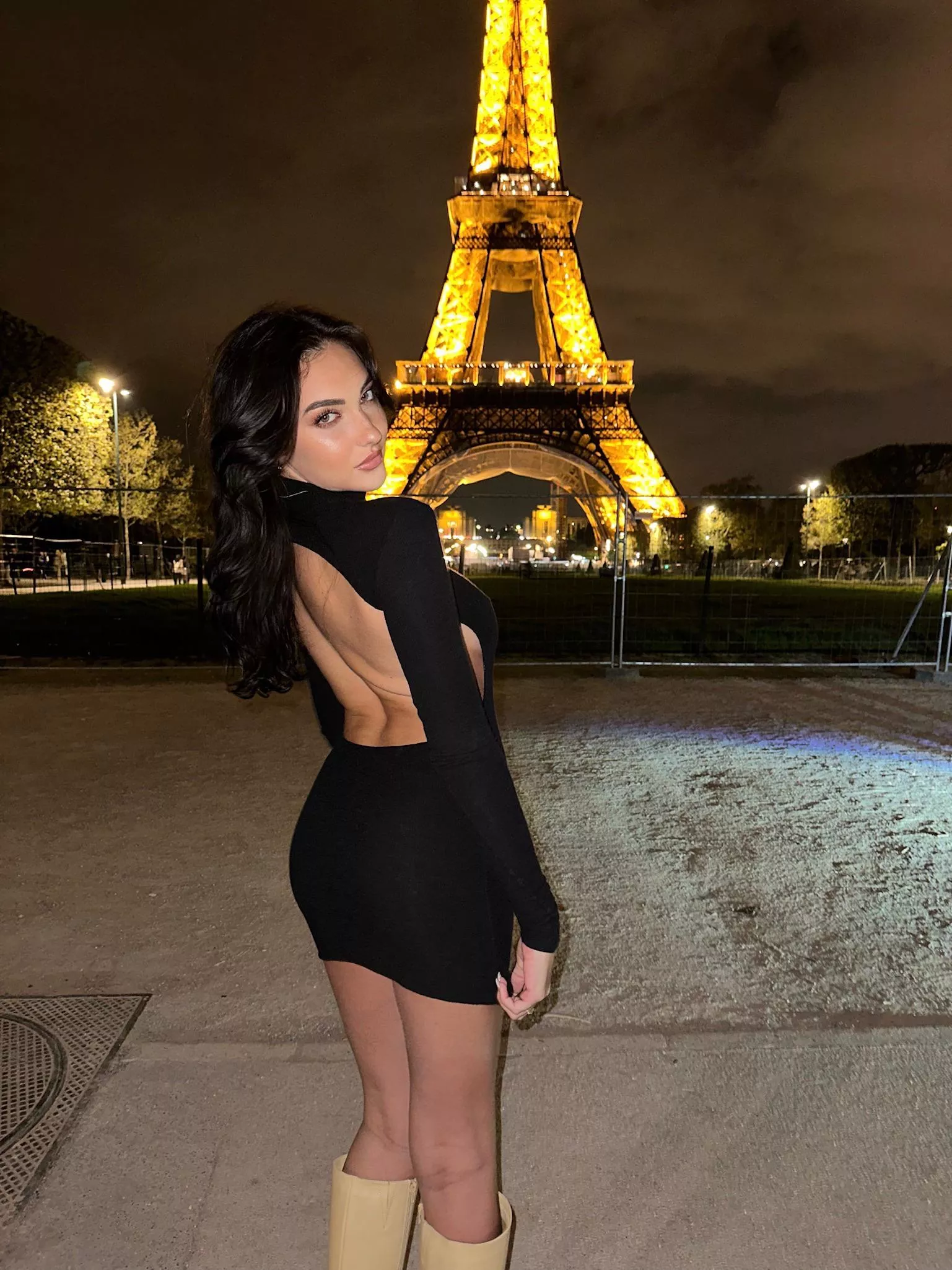 Black makes everything sexy 🥰