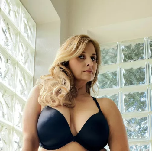 I look naughty don't I.