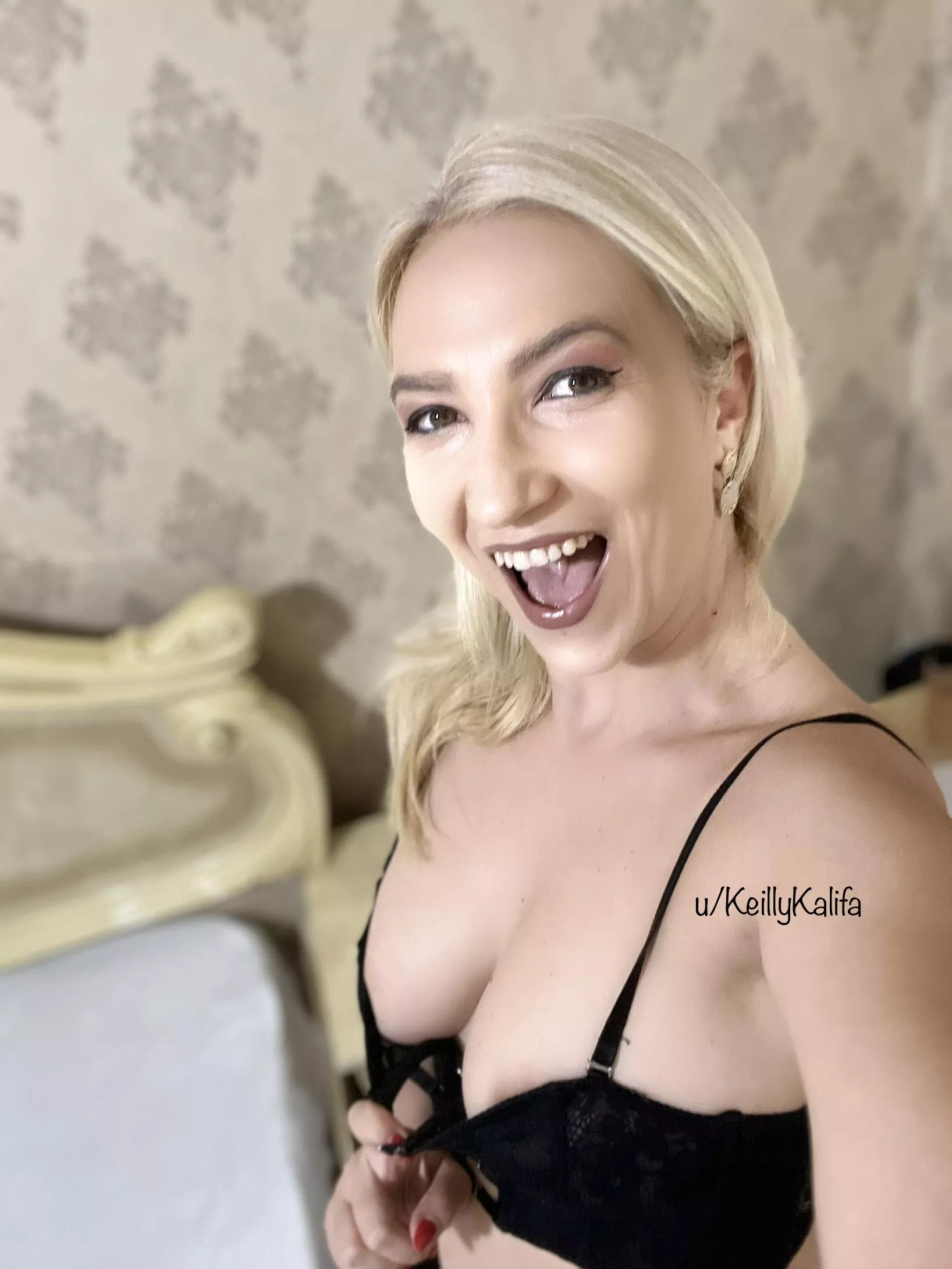 I wish we were at home, so I could do some terrible things to you until we cum in the same time