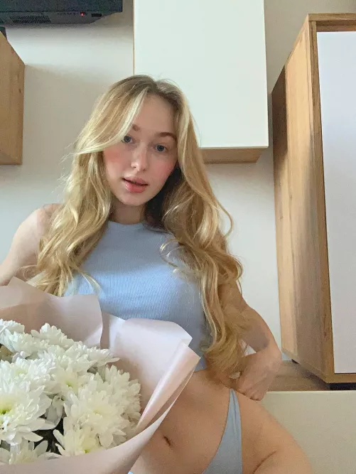 I’m so innocent in that navy blue top