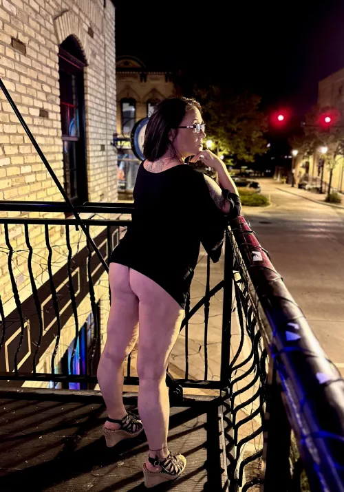 It's a beautiful night to be outside without pants!