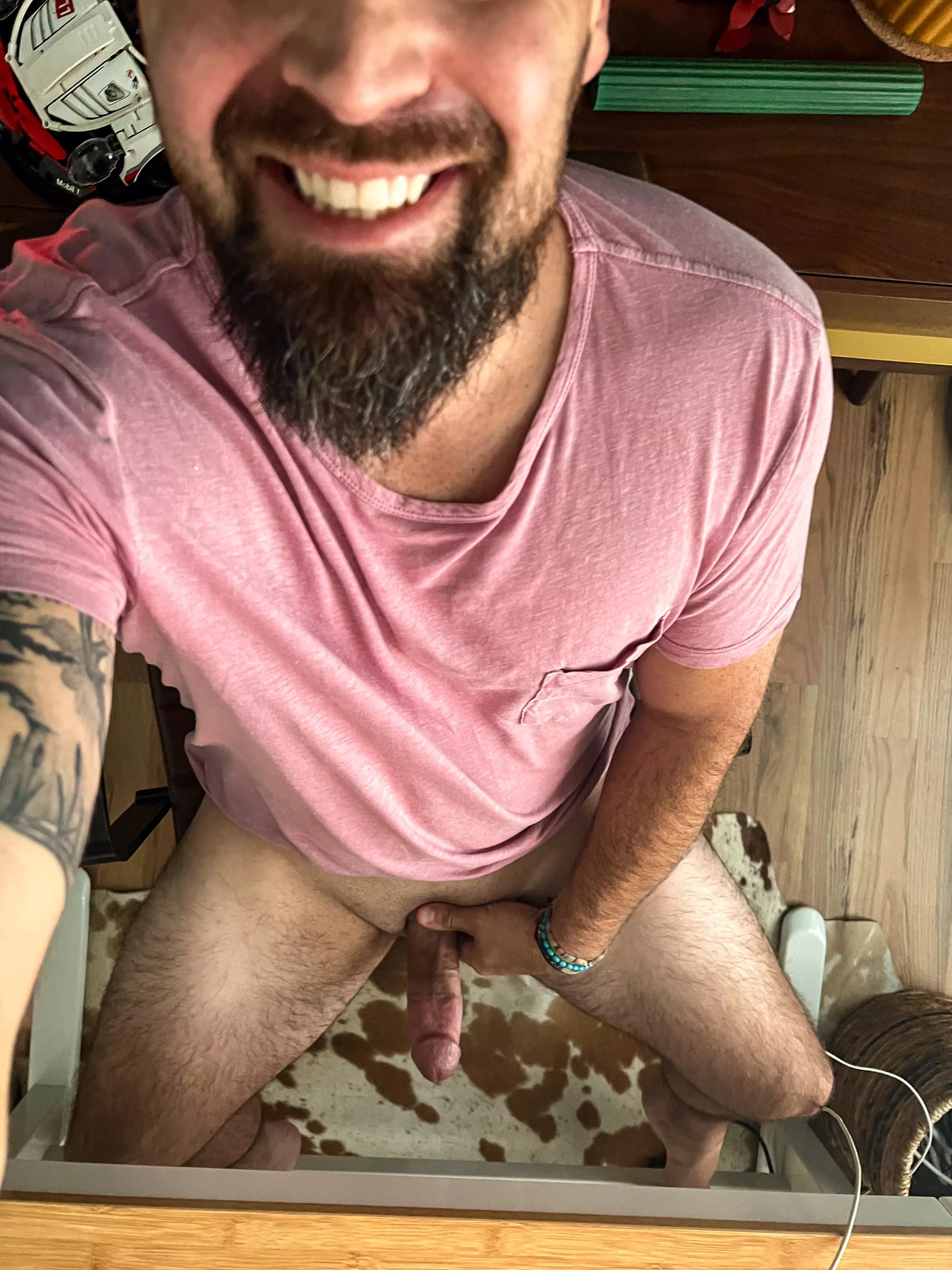 Maybe we can get some work done in my home office today 😏