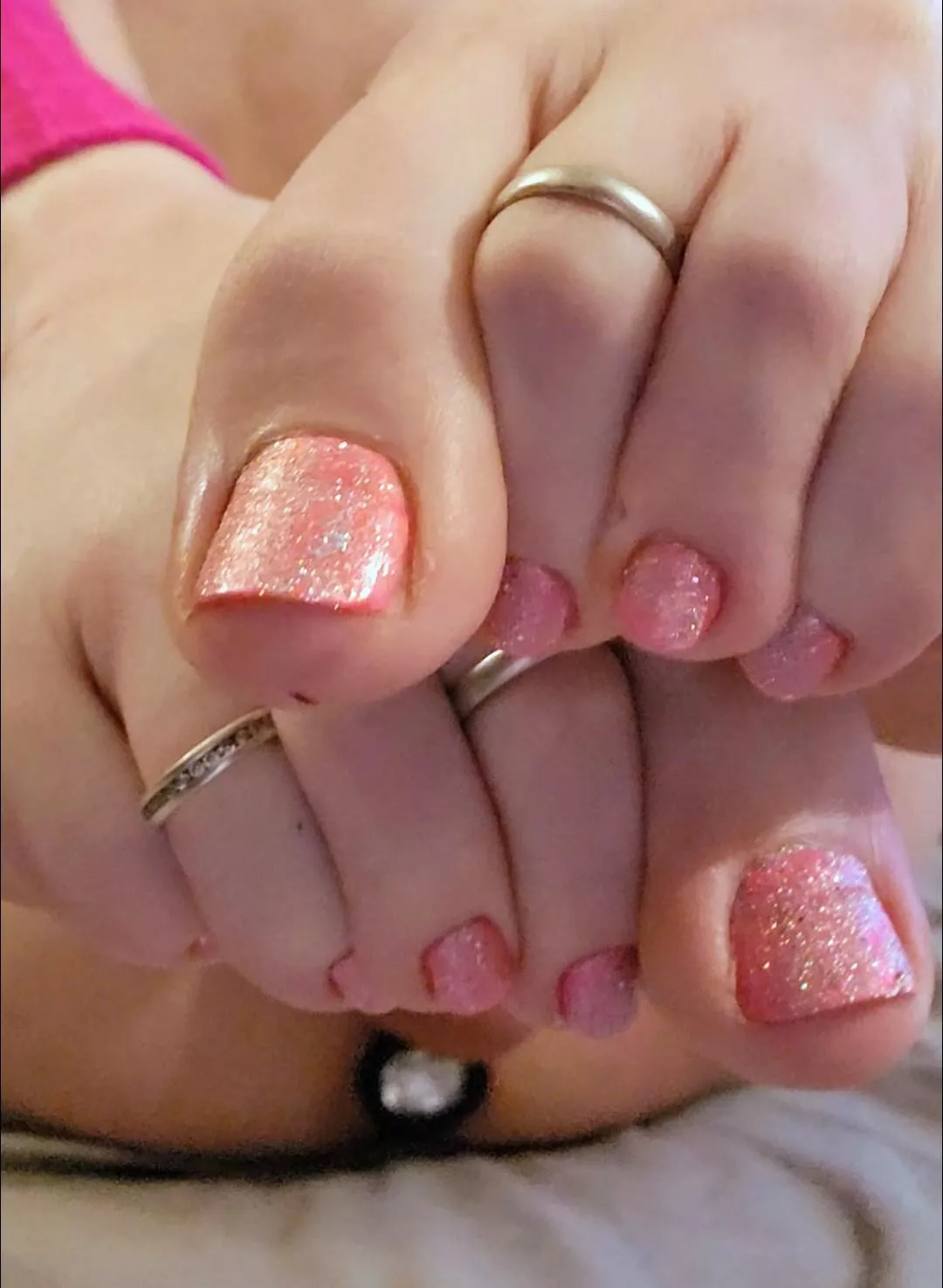 My cute pink sparkle toes closeup! 💖✨️✨️