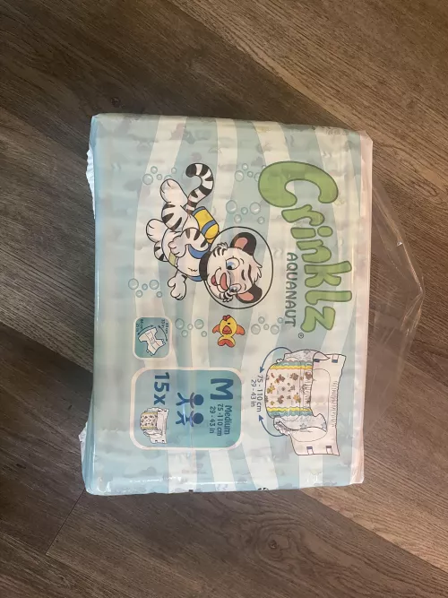 My first crinklz diapers