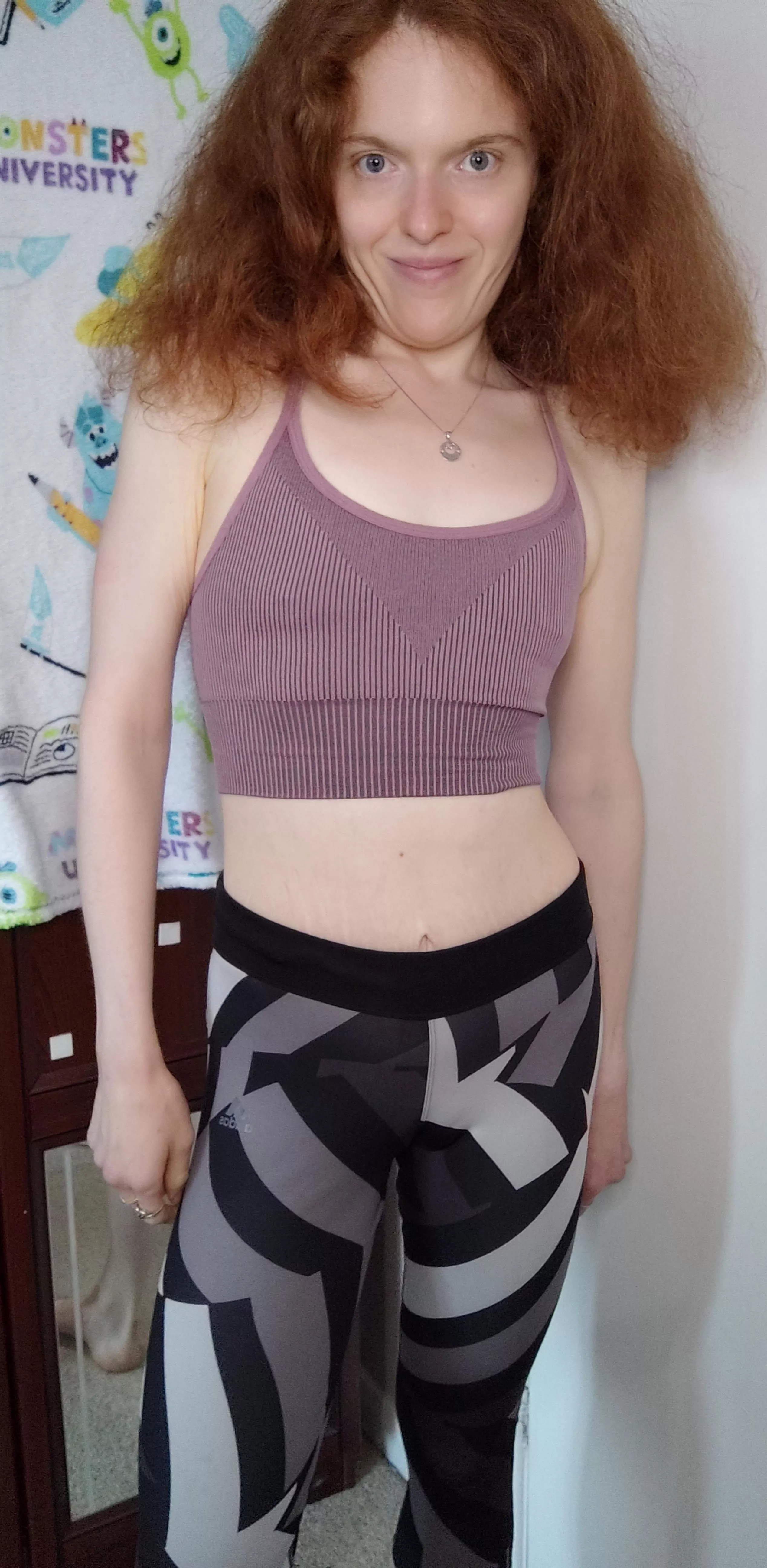 Ready to go to the gym in my favourite pair of gym leggings!