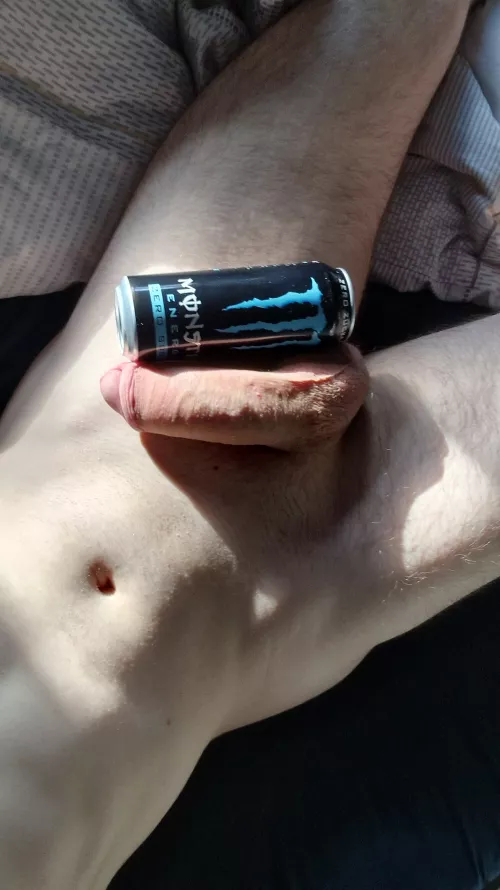 Today I learned there are diffent size monster cans. This is a 500ml one from Germany as comparison