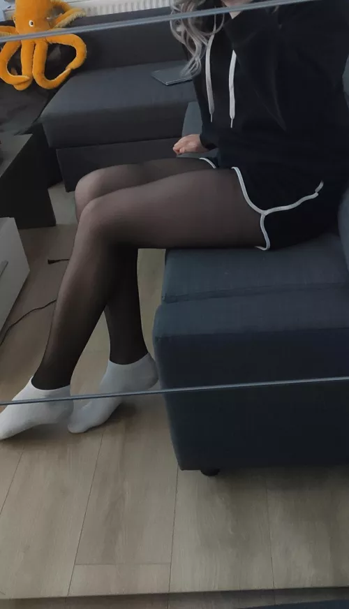 Watching Netflix alone 🫡