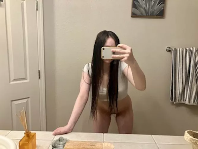 who can do anal with me for the first timeeeee?