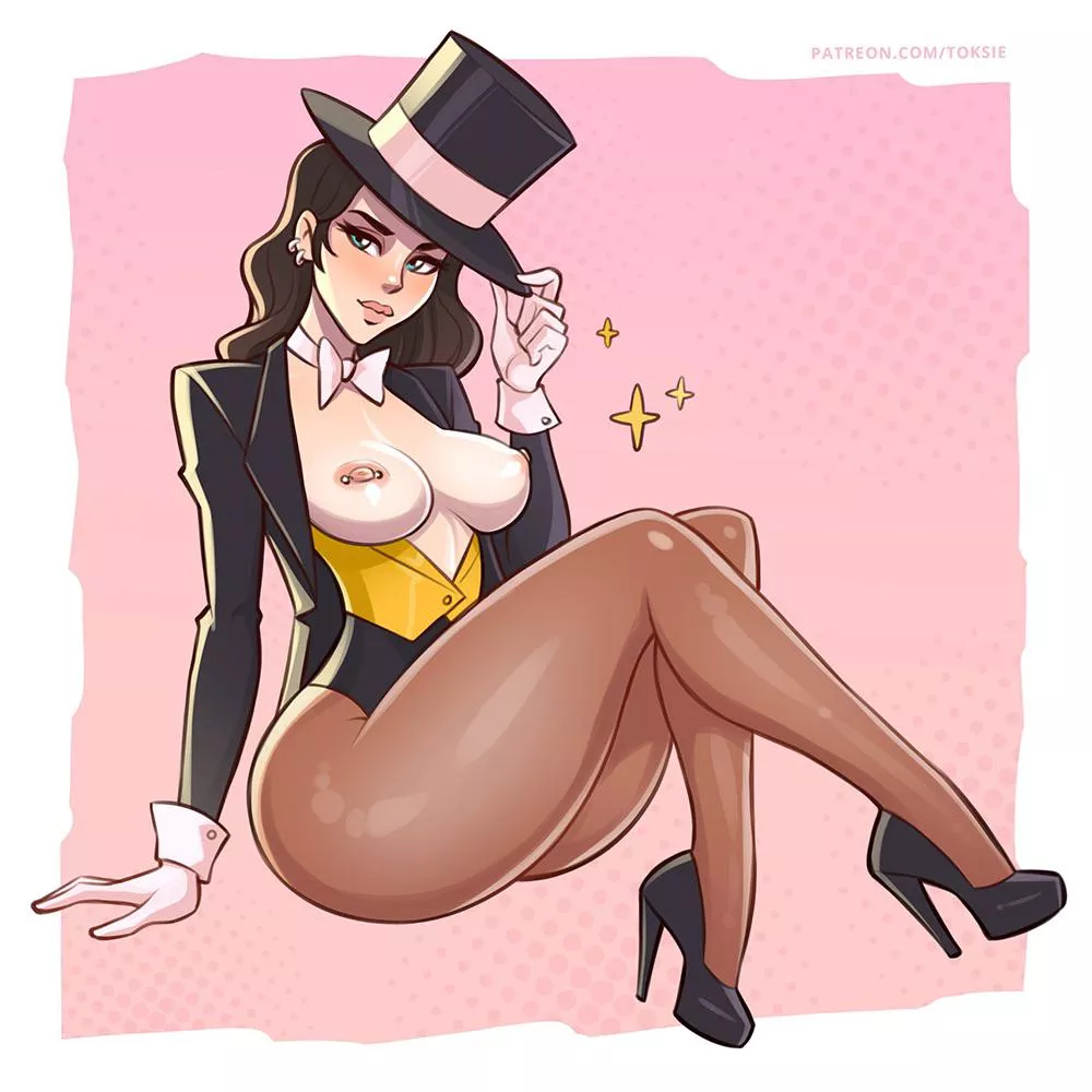 Zatanna ready to show off her new magic trick (Toksie) [DC Comics, Justice League Dark]