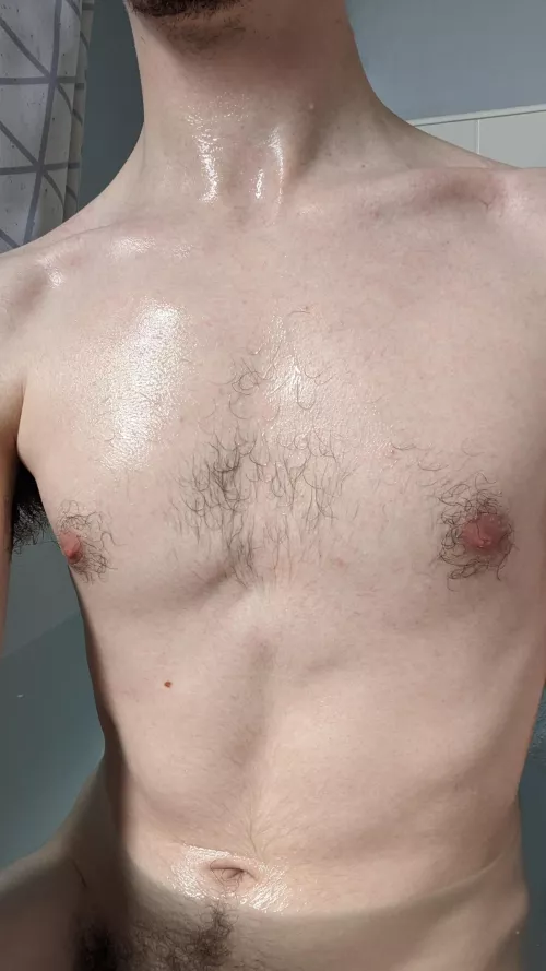 [24] Do you like hairy twinks?