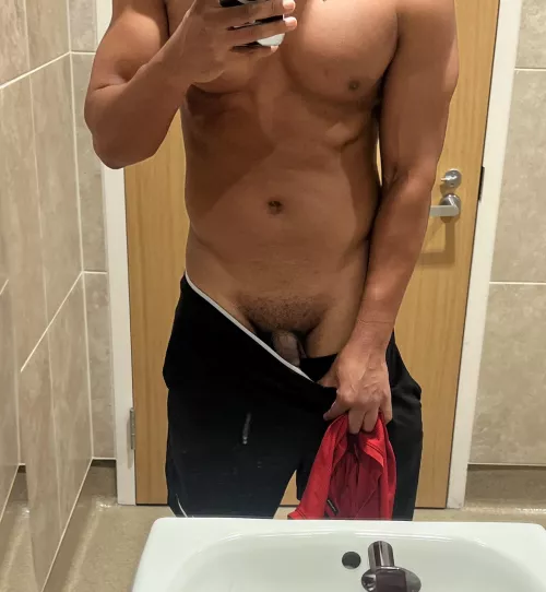 38[M4A] looking discreet good time