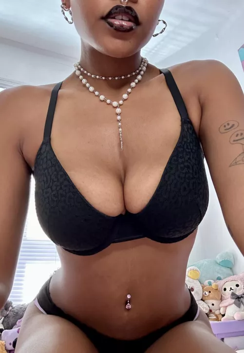 be mommy’s good boy