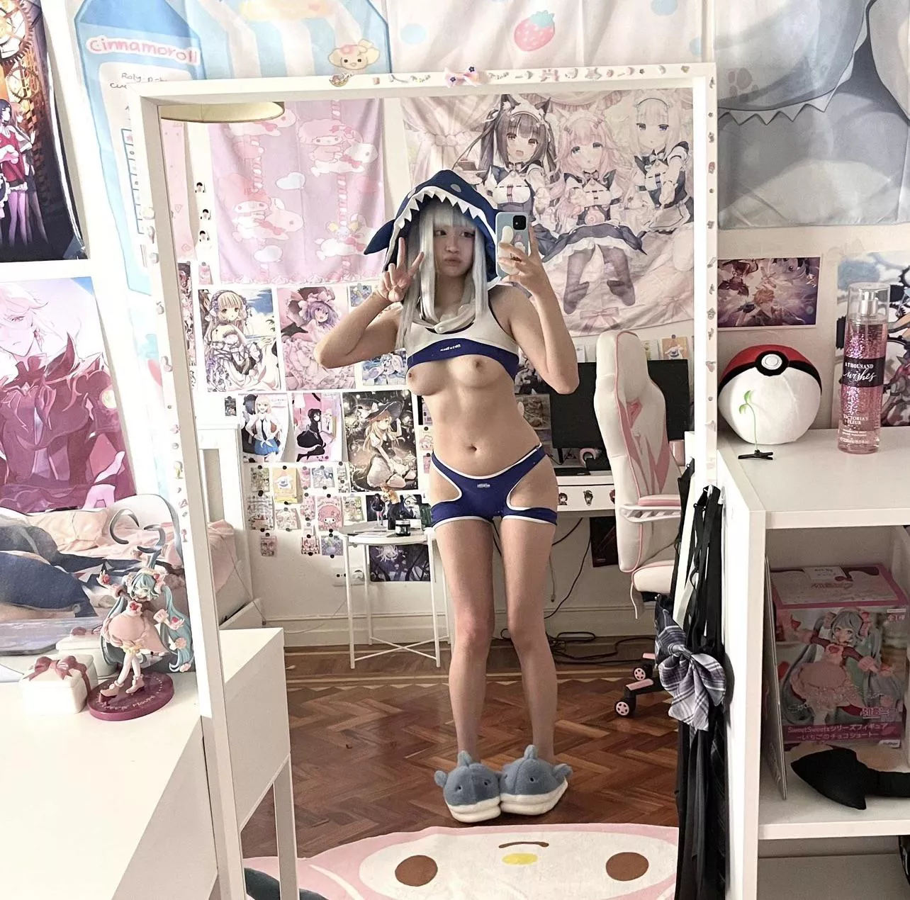 Come suck on them 🥰