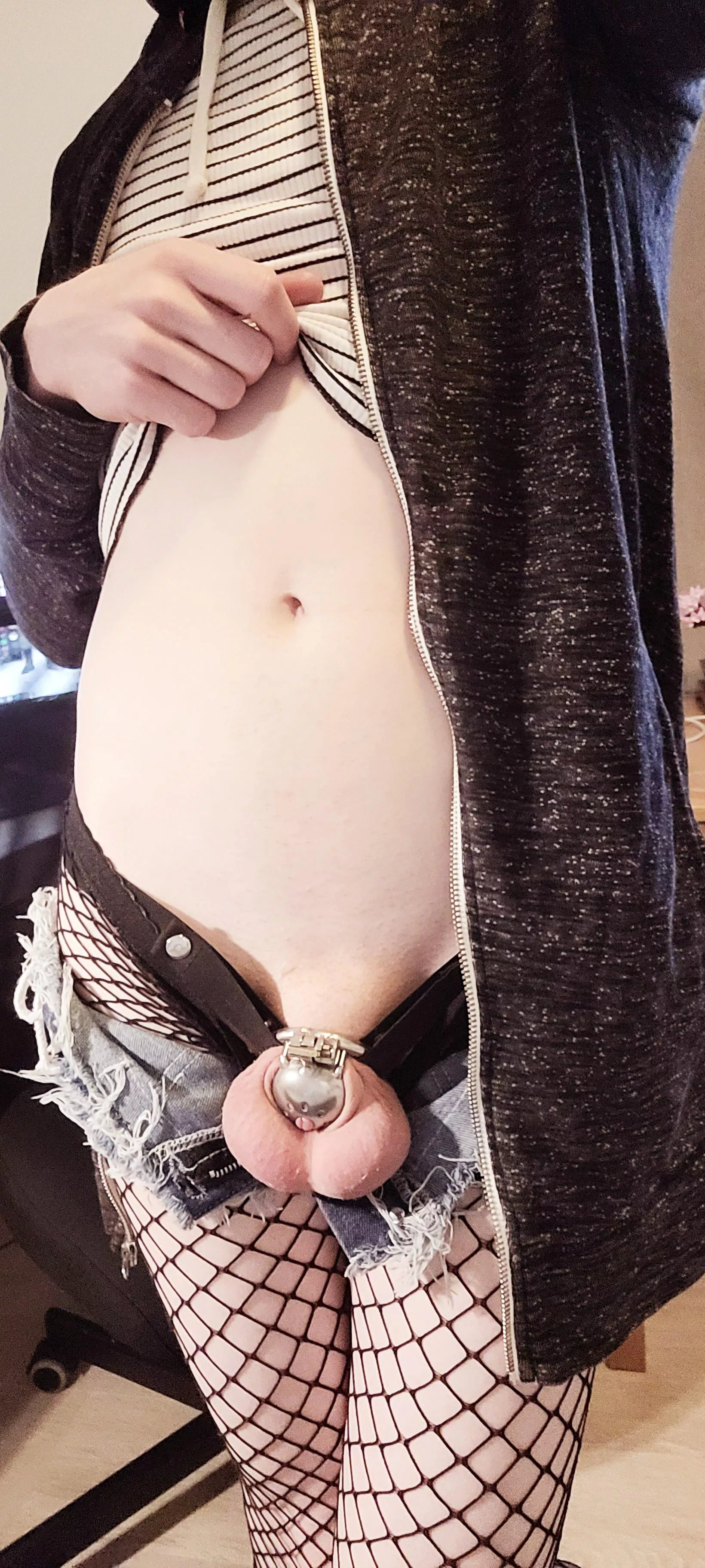 I love my little cage so much!