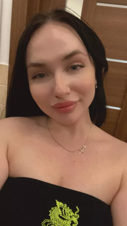 I love teasing and pleasing, using my body to bring pleasure to others.