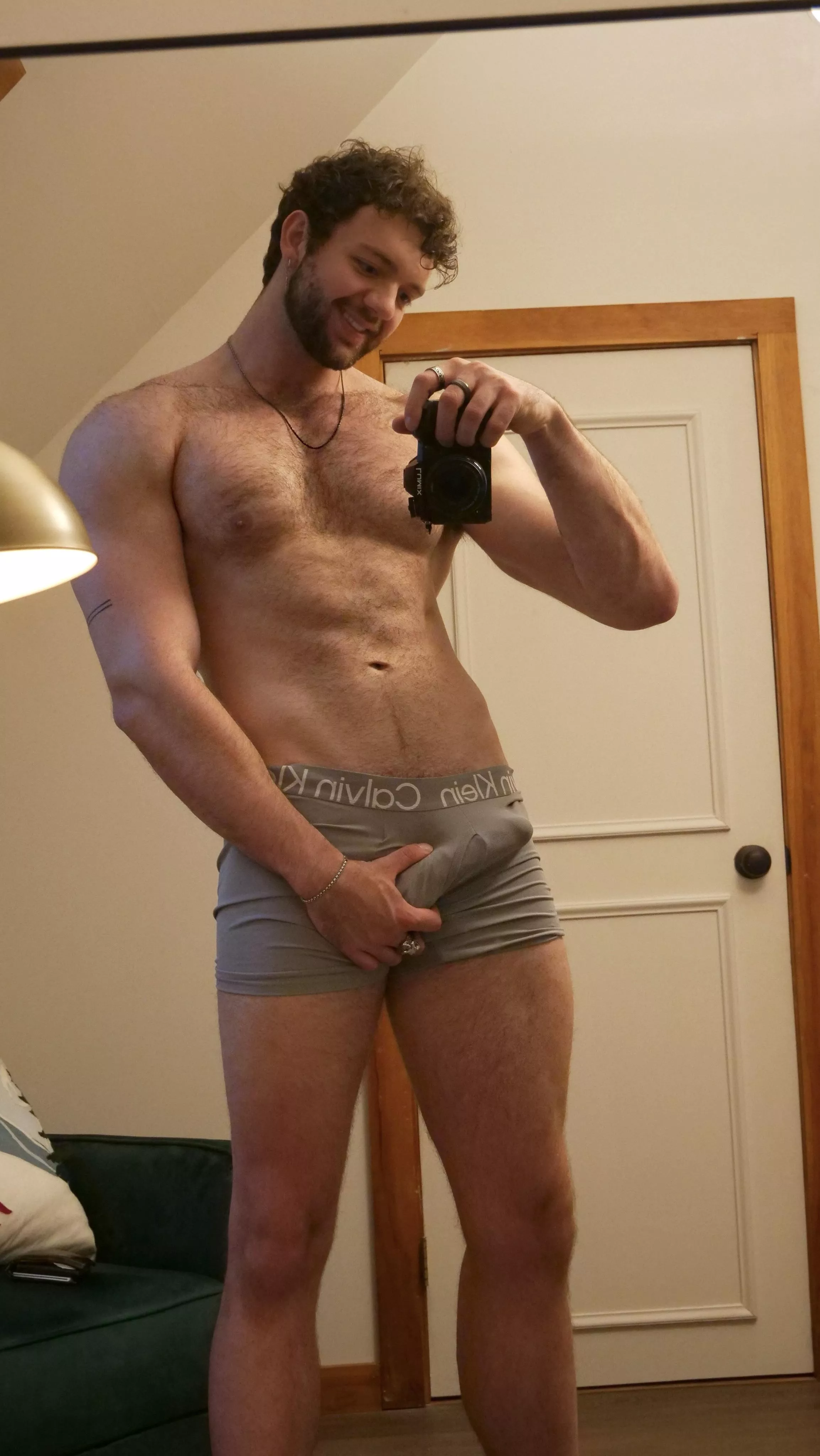 Look babe I got you a gift 🥰