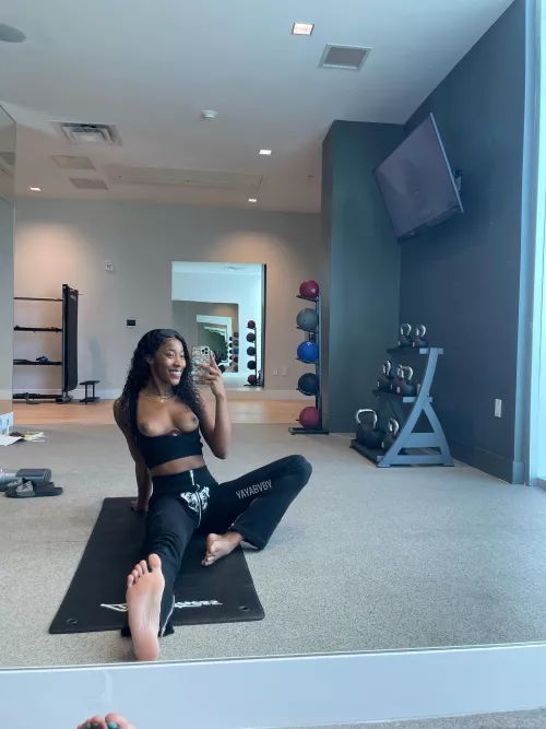 My legs are like Ji[f]…… easy to spread 6ft