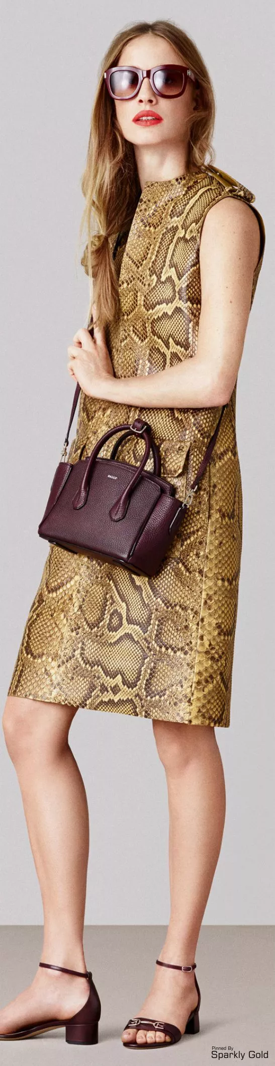 Python skin dress is a serious attitude.